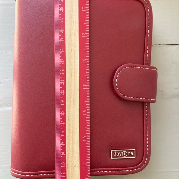 Franklin Covey Office Franklin Covey Day One Red Faux Leather Agenda Planner 55x75 W Some